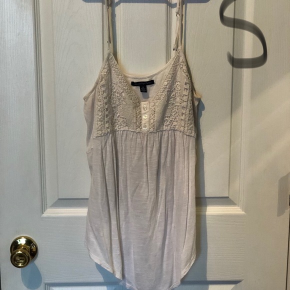 Clothes - Picture 8 of 8